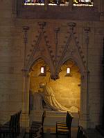 Lyon, Cathedrale Saint Jean, Chapelle St Vincent de Paul, Tombeau du Cardinal Coullie (1)